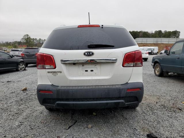 5XYKTDA25DG386423 - 2013 KIA SORENTO LX WHITE photo 6