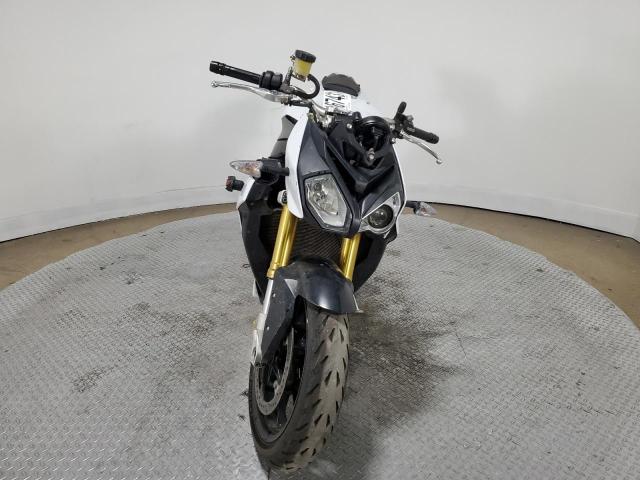 WB10D1208FZ199730 - 2015 BMW S 1000 R WHITE photo 2