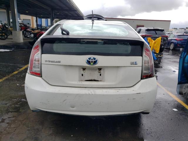 JTDKN3DU0D1640069 - 2013 TOYOTA PRIUS WHITE photo 6