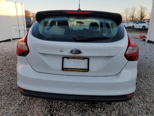 1FADP3K21EL127462 - 2014 FORD FOCUS SE WHITE photo 6