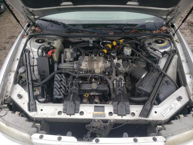 2G4WF551X21242983 - 2002 BUICK REGAL GS SILVER photo 11