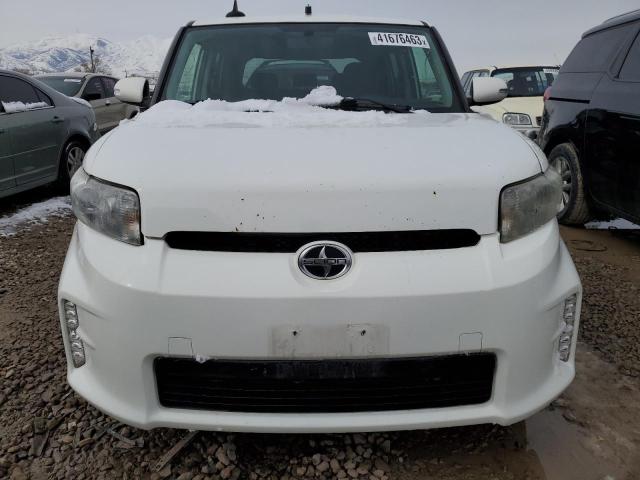 JTLZE4FE8DJ046845 - 2013 TOYOTA SCION XB Weiß Foto 5