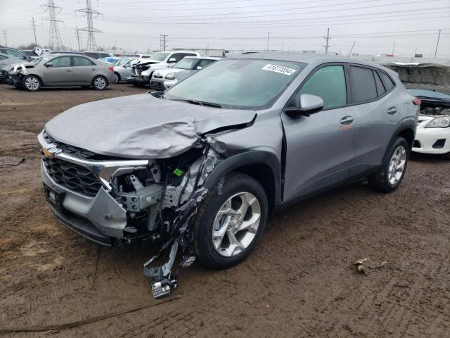 KL77LFE25RC087423 - 2024 CHEVROLET TRAX LS SILVER photo 1