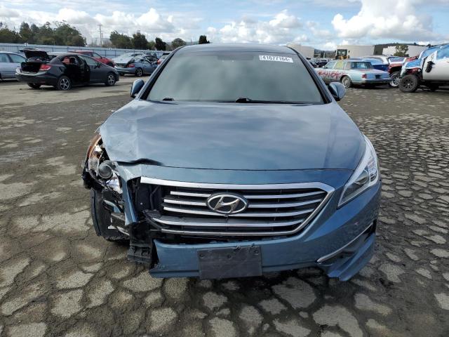 5NPE24AF3GH354411 - 2016 HYUNDAI SONATA SE BLUE photo 5