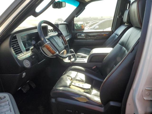 5LMFU27518LJ12241 - 2008 LINCOLN NAVIGATOR თეთრი ფოტო 7