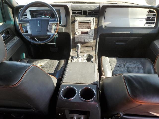5LMFU27518LJ12241 - 2008 LINCOLN NAVIGATOR თეთრი ფოტო 8
