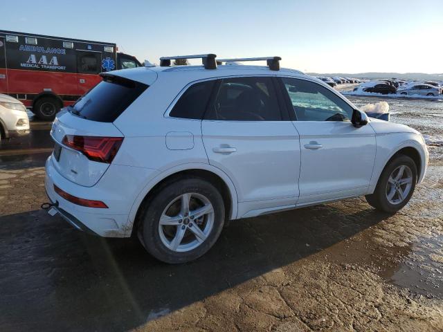 WA1AAAFY9M2045771 - 2021 AUDI Q5 PREMIUM WHITE photo 3