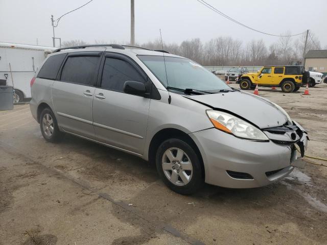 5TDZA23C66S490701 - 2006 TOYOTA SIENNA CE SILVER photo 4