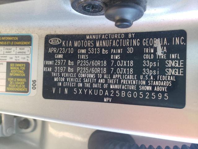 5XYKUDA25BG052595 - 2011 KIA SORENTO EX SILVER photo 13