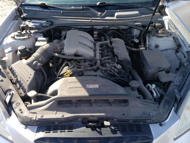 KMHHU6KHXBU057763 - 2011 HYUNDAI GENESIS CO 3.8L SILVER photo 11