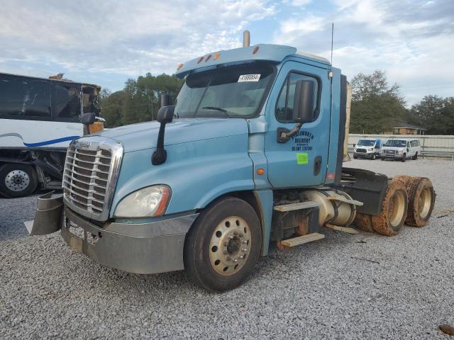 1FUJGEDV3DLFG8225 - 2013 FREIGHTLINER CASCADIA 1 BLUE photo 2