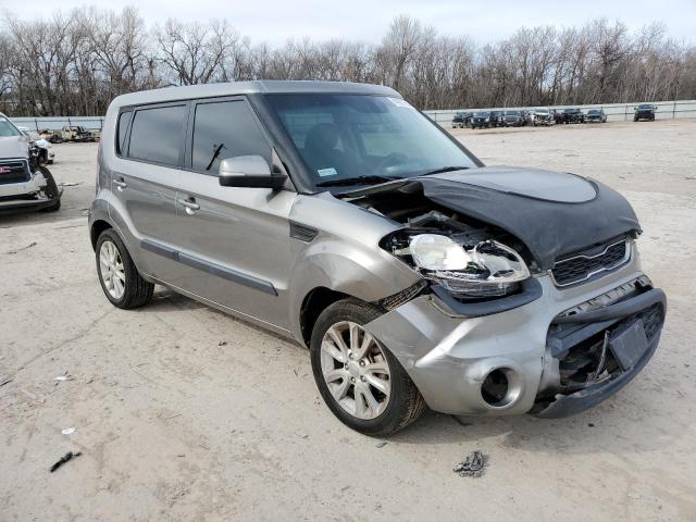 KNDJT2A61D7594704 - 2013 KIA SOUL + GRAY photo 4