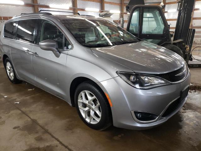 2C4RC1FG2JR131477 - 2018 CHRYSLER PACIFICA TOURING PLUS Gümüş foto 4