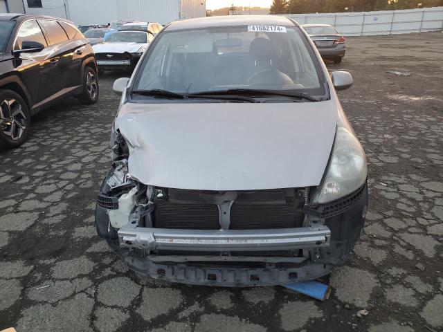 JHMGD38677S037590 - 2007 HONDA FIT S GRAY photo 5