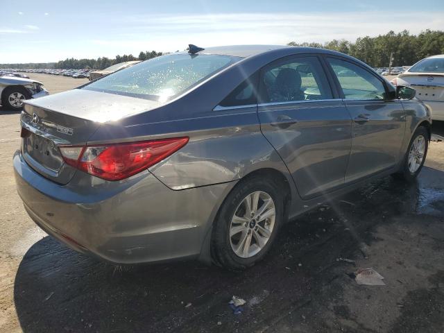 5NPEB4AC8DH595723 - 2013 HYUNDAI SONATA GLS GRAY photo 3