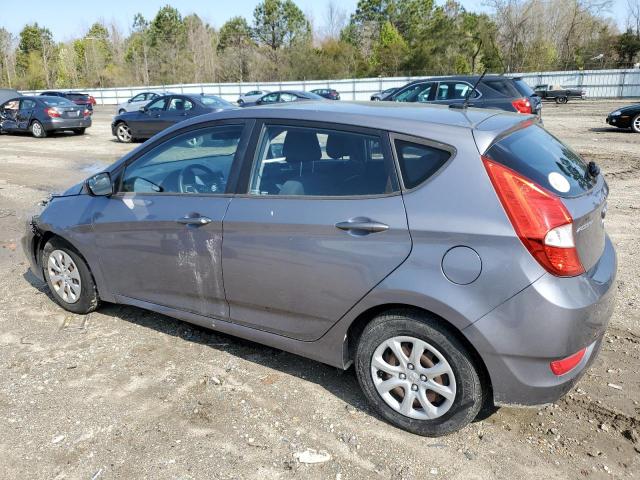 KMHCT5AE0FU213152 - 2015 HYUNDAI ACCENT GS GRAY photo 2