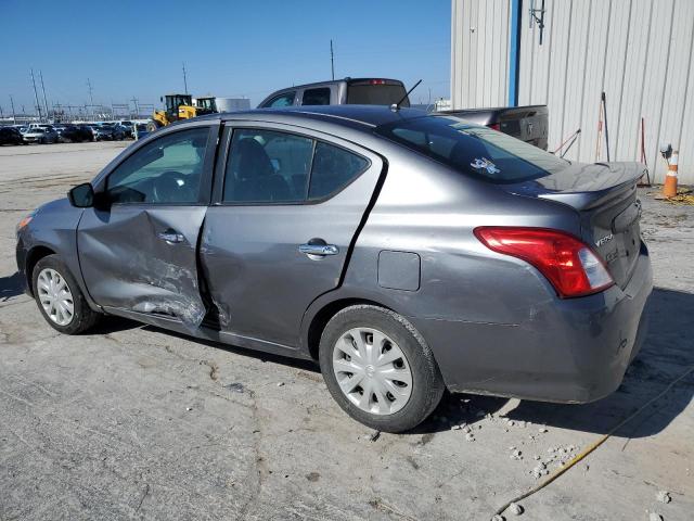 3N1CN7AP3HL805544 - 2017 NISSAN VERSA S SILVER photo 2