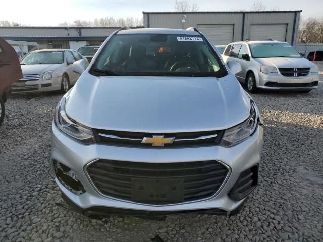 KL7CJPSB9KB911708 - 2019 CHEVROLET TRAX 1LT SILVER photo 5