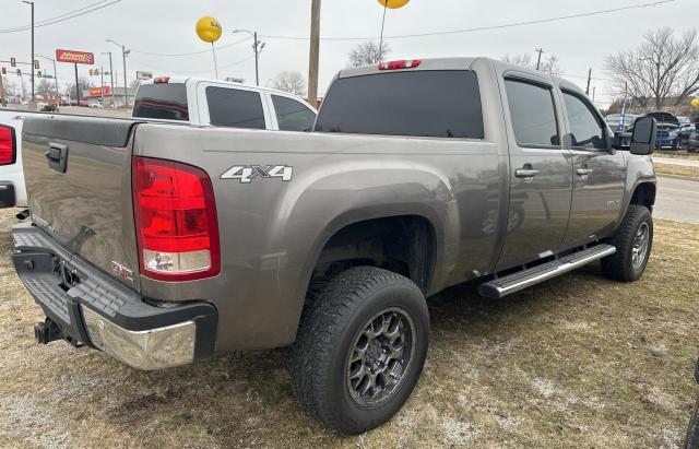 1GT121E87DF202372 - 2013 GMC SIERRA K2500 SLT GRAY photo 4