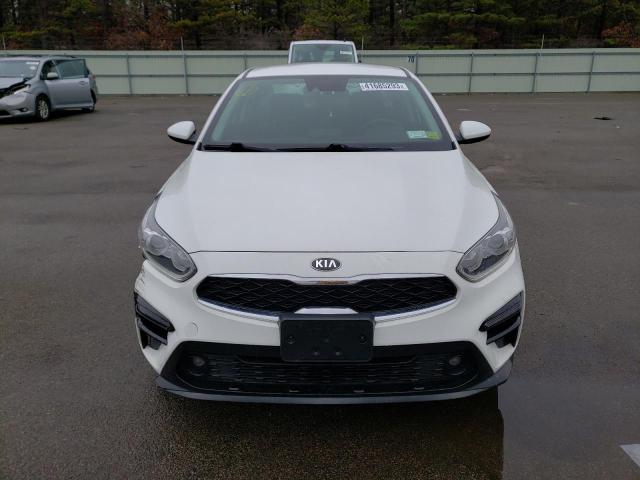 3KPF34AD7KE046252 - 2019 KIA FORTE GT LINE WHITE photo 5