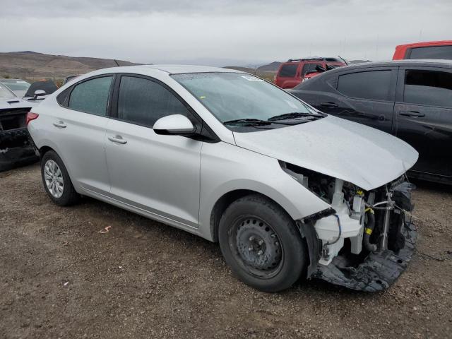 3KPC24A66LE120771 - 2020 HYUNDAI ACCENT SE SILVER photo 4