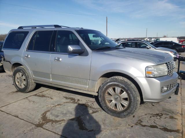 5LMJJ2J54AEJ05046 - 2010 LINCOLN NAVIGATOR 银色 照片 4
