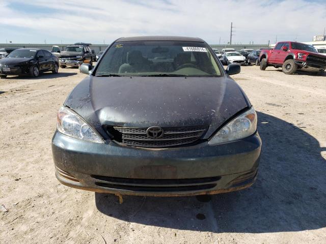 4T1BE32K02U613768 - 2002 TOYOTA CAMRY LE GREEN photo 5