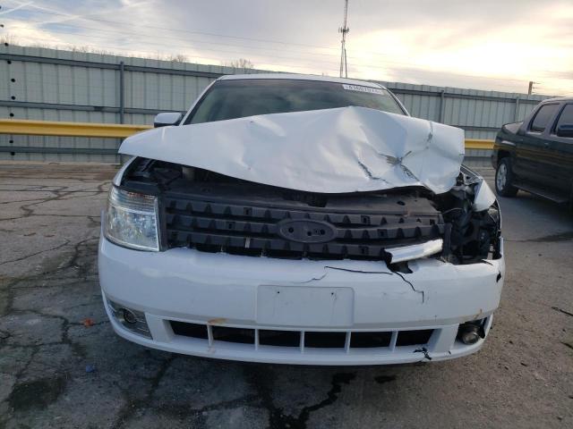 1FAHP24W18G109374 - 2008 FORD TAURUS SEL WHITE photo 5