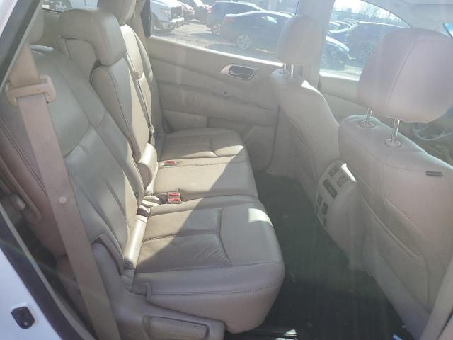 5N1DR2MM5JC617115 - 2018 NISSAN PATHFINDER S WHITE photo 11