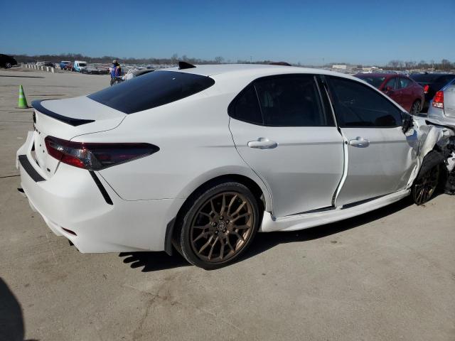4T1T11AK6PU116673 - 2023 TOYOTA CAMRY SE NIGHT SHADE WHITE photo 3