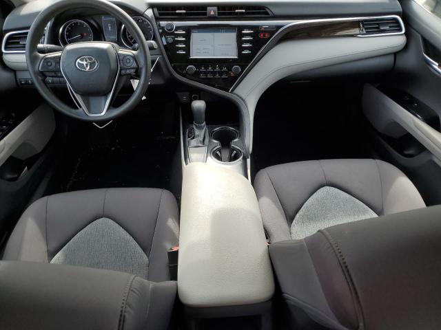 4T1B11HKXJU081838 - 2018 TOYOTA CAMRY L WHITE photo 8