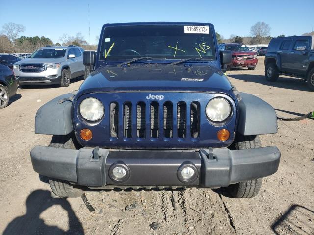 1C4BJWKG3DL560375 - 2013 JEEP WRANGLER U BLUE photo 5