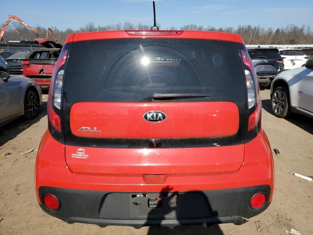 KNDJN2A25K7657274 - 2019 KIA SOUL RED photo 6