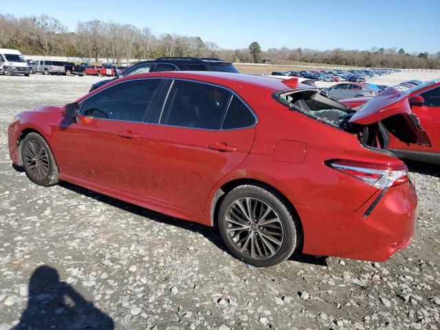 4T1G11AK4LU376694 - 2020 TOYOTA CAMRY SE RED photo 2