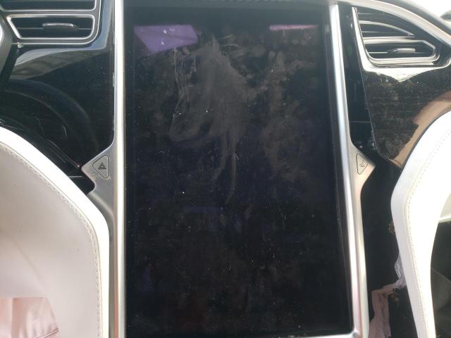 5YJSA1E2XHF195267 - 2017 TESLA MODEL S 白色 照片 9