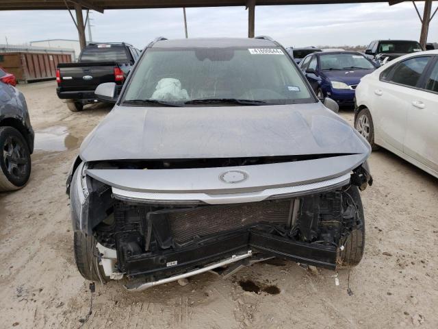 KNDEU2AA7M7174156 - 2021 KIA SELTOS S SILVER photo 5