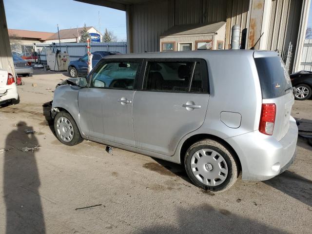 JTLZE4FE0FJ079177 - 2015 TOYOTA SCION XB SILVER photo 2