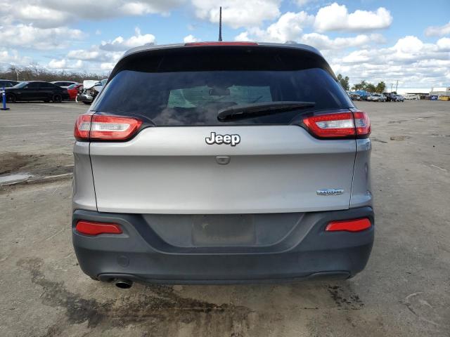 1C4PJLCB5JD590457 - 2018 JEEP CHEROKEE LATITUDE GRAY photo 6