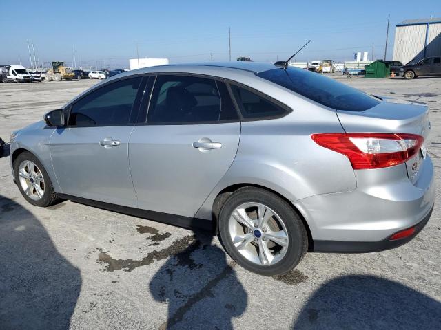 1FADP3F28EL372964 - 2014 FORD FOCUS SE SILVER photo 2