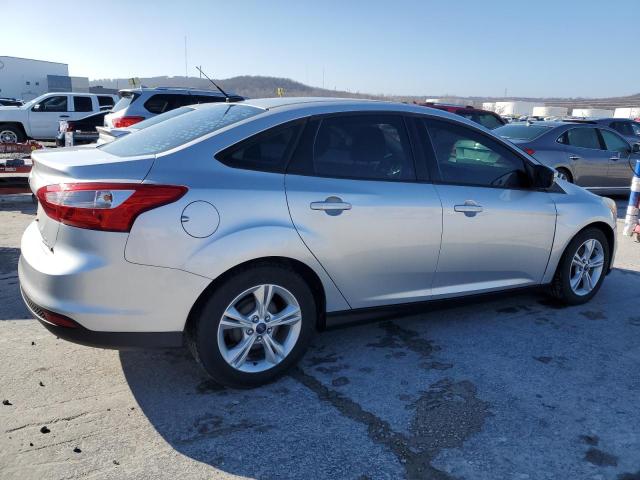 1FADP3F28EL372964 - 2014 FORD FOCUS SE SILVER photo 3