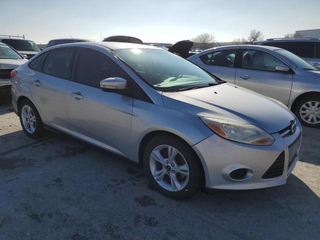 1FADP3F28EL372964 - 2014 FORD FOCUS SE SILVER photo 4