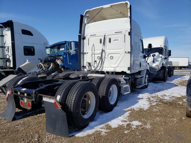 3AKJGHDV2HSHZ2750 - 2017 FREIGHTLINER CASCADIA 1 WHITE photo 4