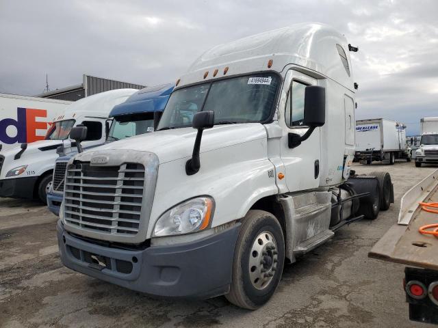 3AKJGLDR1GSGP8596 - 2016 FREIGHTLINER CASCADIA 1 WHITE photo 2