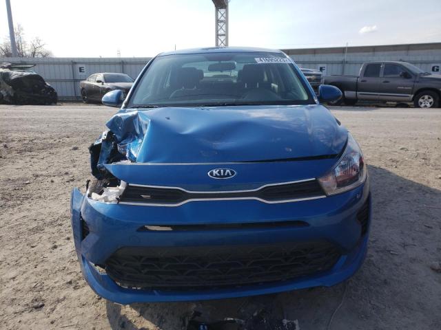 3KPA24AD6ME393314 - 2021 KIA RIO LX BLUE photo 5