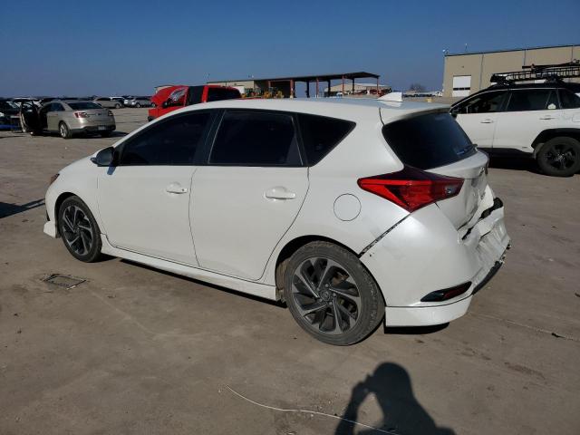 JTNKARJE3HJ545762 - 2017 TOYOTA COROLLA IM WHITE photo 2