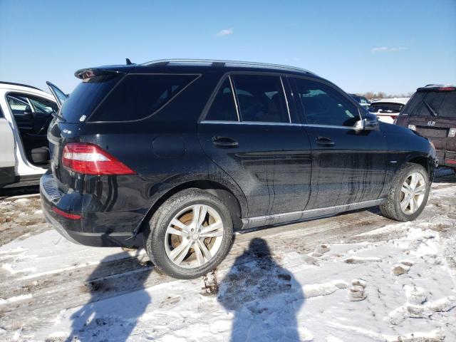 4JGDA5HBXCA061870 - 2012 MERCEDES-BENZ ML 350 4MATIC BLACK photo 3