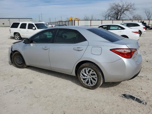 5YFBURHE7HP679607 - 2017 TOYOTA COROLLA L SILVER photo 2