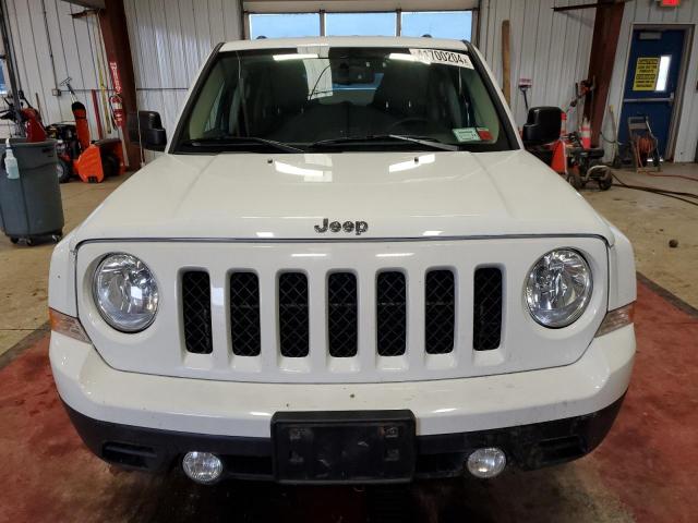 1C4NJRFB7GD729874 - 2016 JEEP PATRIOT LATITUDE WHITE photo 5