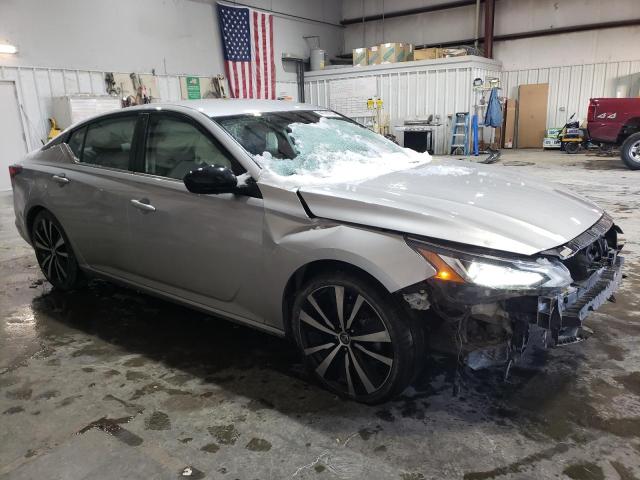 1N4BL4CV8NN306894 - 2022 NISSAN ALTIMA SR SILVER photo 4