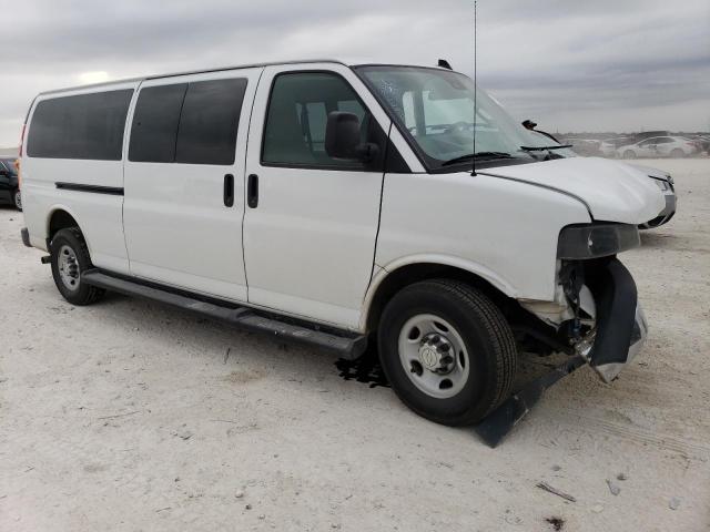 1GAZGPFG6K1319814 - 2019 CHEVROLET EXPRESS G3 LT WHITE photo 4